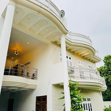 Anandmai Ghar - A Homestay In Gwalior Extérieur photo